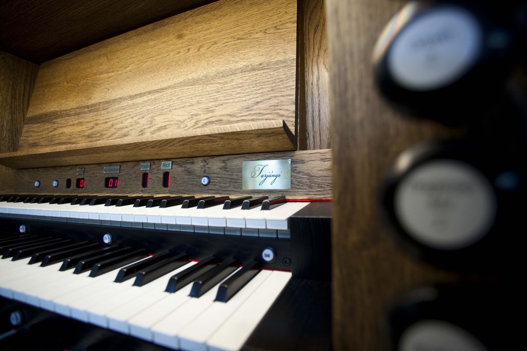 Budapest Palace of arts organ